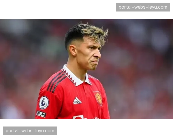 从重伤到重生：曼联后卫利桑德罗·马丁内斯讲述康复心路历程